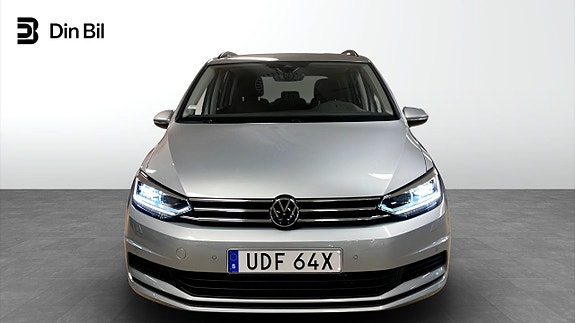 Volkswagen Touran 4 of 5