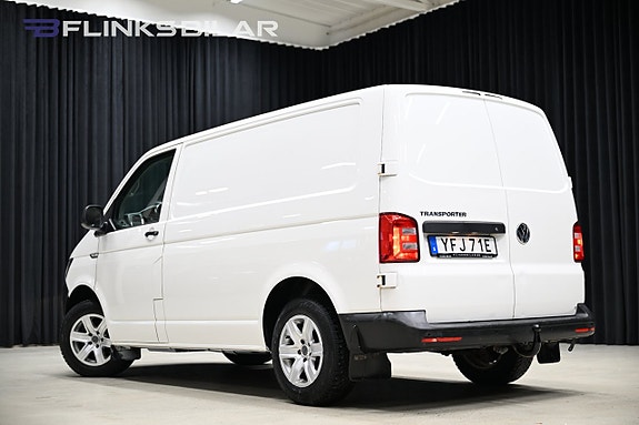 Volkswagen Transporter 4 of 5
