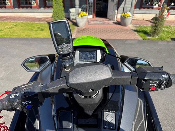 Yamaha GP1800R SVHO 2021 Garmin 8 of 10