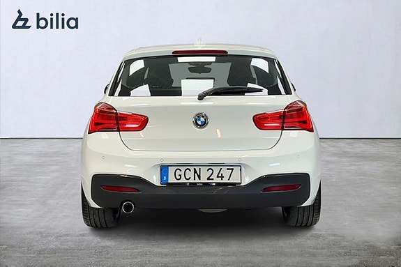 BMW 118d 7 of 16