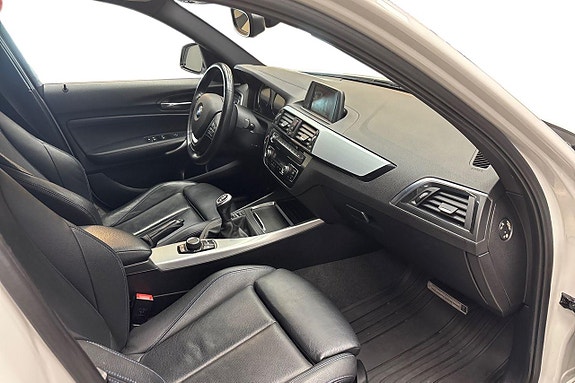 BMW 118d 13 of 16