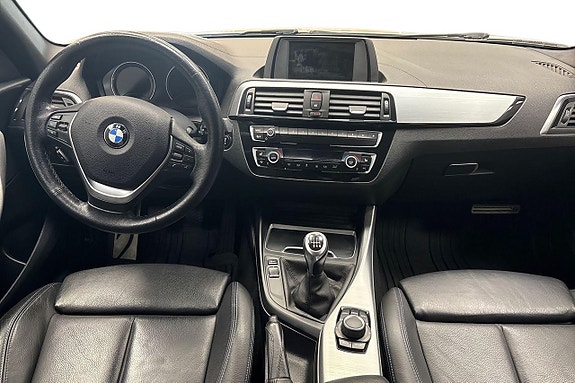 BMW 118d 12 of 16