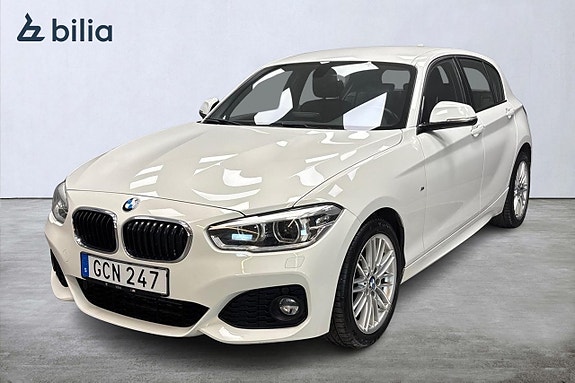 BMW 118d 2 of 5