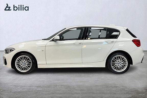 BMW 118d 4 of 5