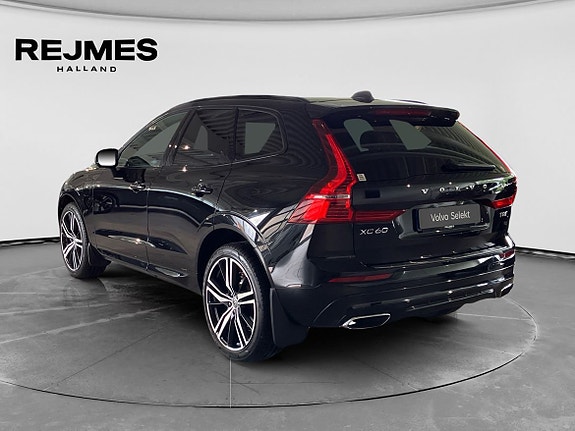 Volvo XC60 3 of 5
