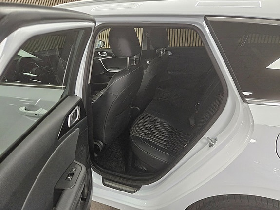 Kia Ceed 8 of 11