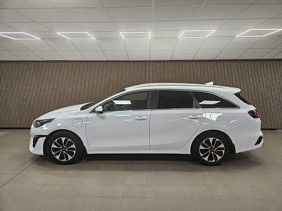 Kia Ceed 3 of 5