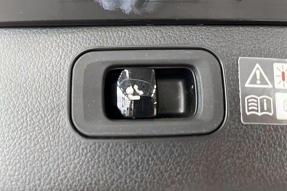 Mercedes-Benz C300 16 of 22