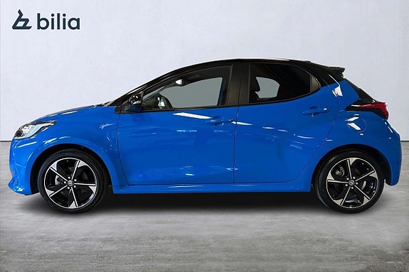 Toyota Yaris 3 of 5