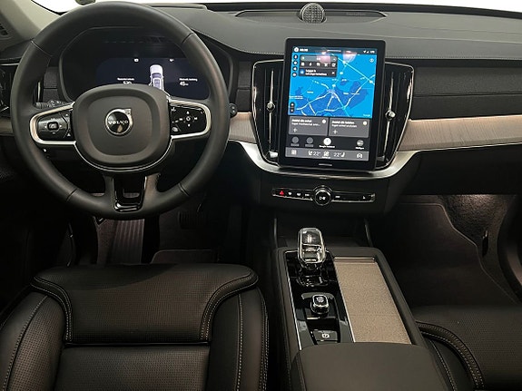 Volvo XC90 5 of 5