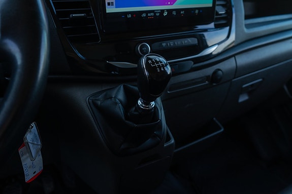 Ford Transit 23 of 25