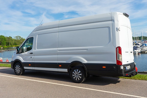 Ford Transit 7 of 25