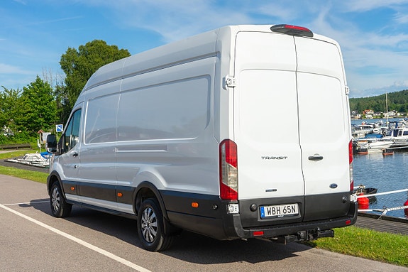 Ford Transit 8 of 25