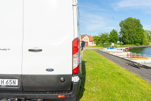 Ford Transit 10 of 25