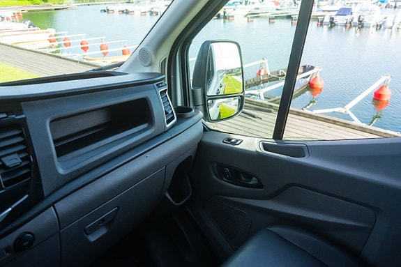 Ford Transit 18 of 25