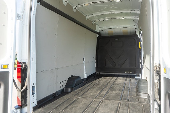 Ford Transit 14 of 25