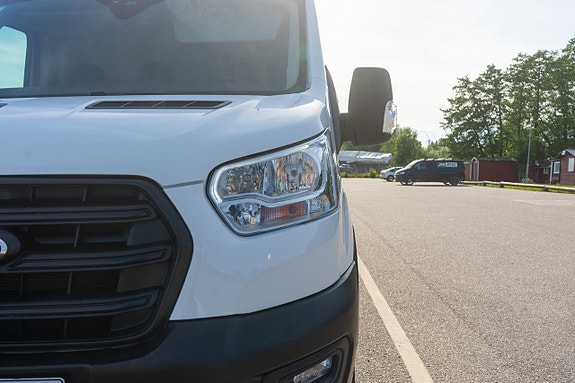 Ford Transit 4 of 5