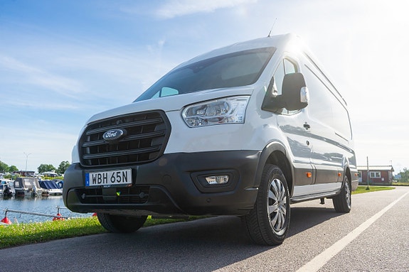 Ford Transit 3 of 5