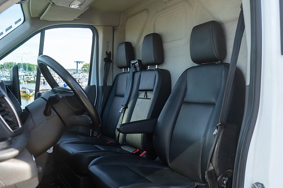Ford Transit 16 of 25