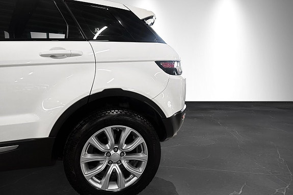 Land Rover Range Rover Evoque 21 of 22