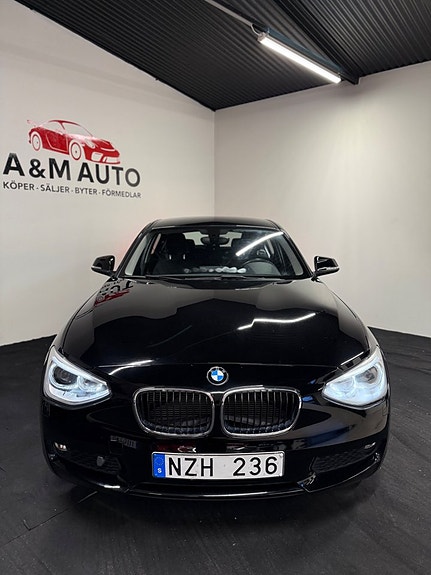 BMW 116i 2 of 5