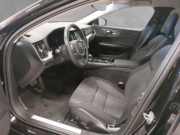 Volvo V60 5 of 5