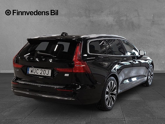 Volvo V60 4 of 5