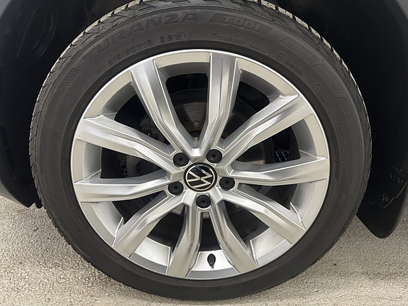 Volkswagen T-Roc 13 of 18