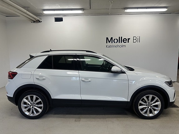 Volkswagen T-Roc 2 of 5