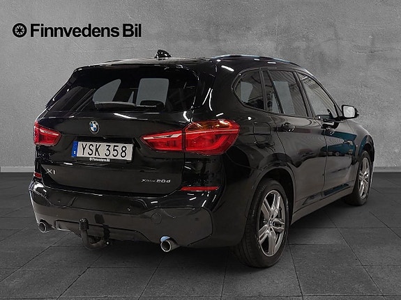 BMW X1 4 of 5