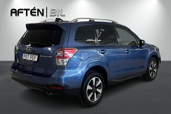 Subaru Forester 10 of 18