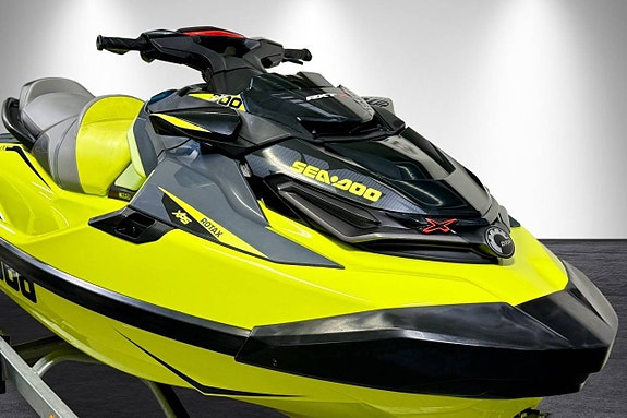 Sea-Doo  RXT X-RS 300 4 of 6