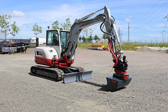 Ny Takeuchi TB250 Rototilt, grip 3 skopor 3 års garanti 3 of 12