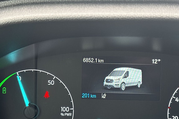 Ford E-Transit 9 of 11
