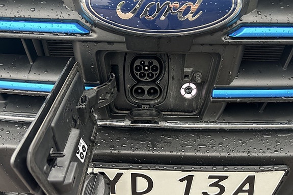 Ford E-Transit 11 of 11