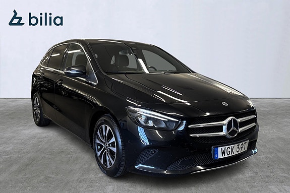 Mercedes-Benz B200 d 2 of 5