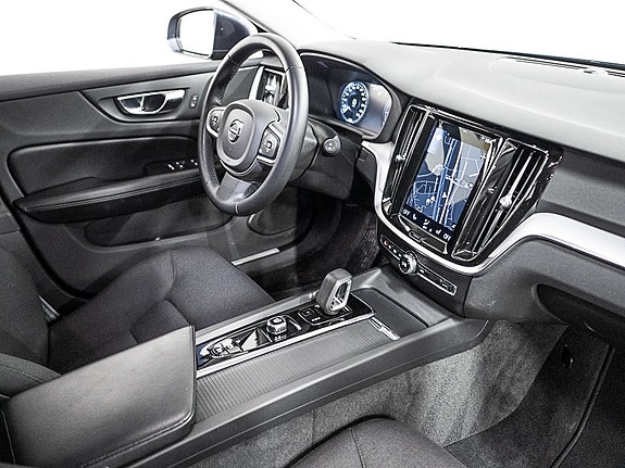 Volvo V60 4 of 5