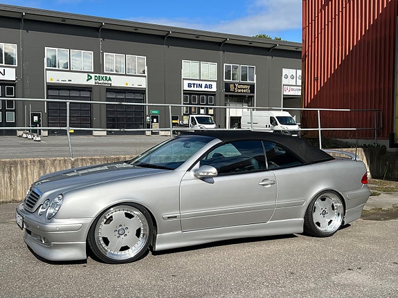 Mercedes-Benz CLK230 22 of 27