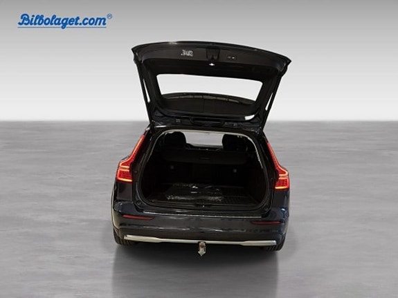 Volvo V60 Cross Country 13 of 16