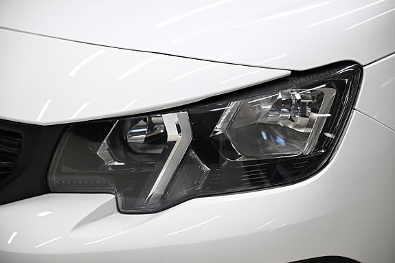 Peugeot Partner 3 of 5