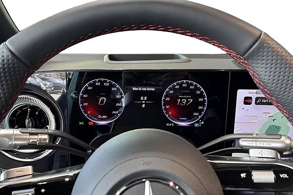 Mercedes-Benz GLB350 7 of 12