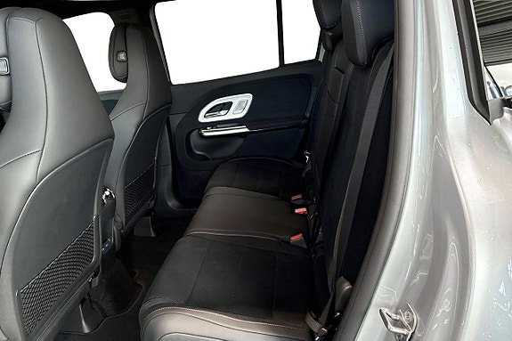 Mercedes-Benz GLB350 10 of 12