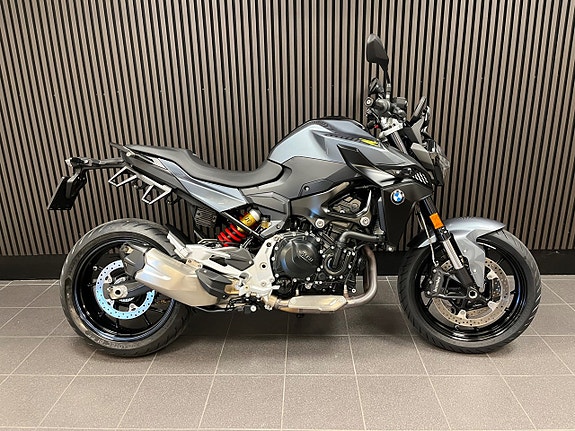 BMW F900R 2 of 5