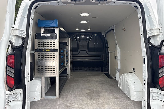 Ford Transit Custom 5 of 5