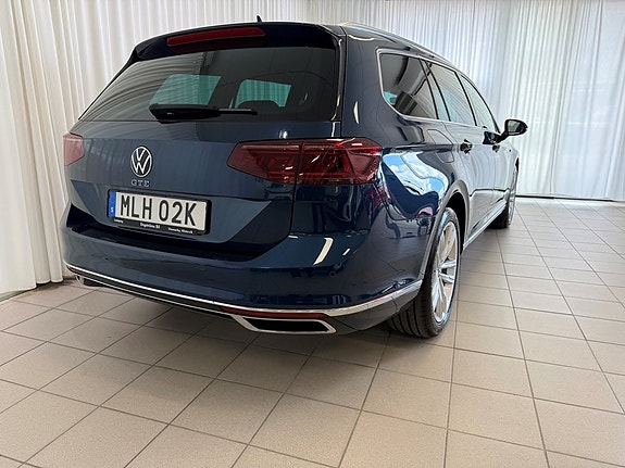 Volkswagen Passat 3 of 5