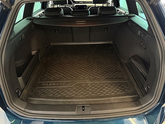 Volkswagen Passat 4 of 5