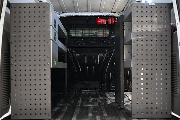 Ford Transit Connect 7 of 25