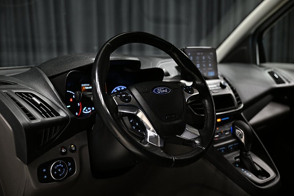 Ford Transit Connect 12 of 25