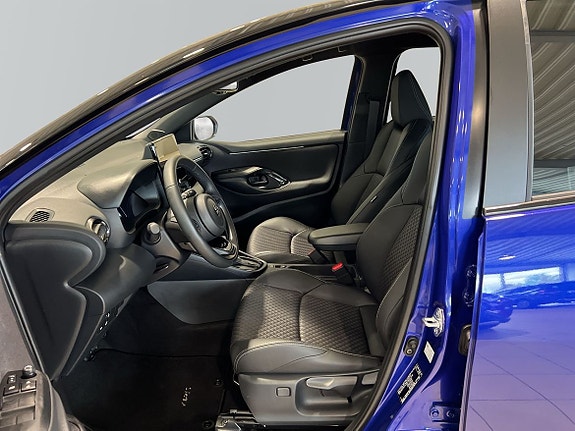 Toyota Yaris 12 of 23