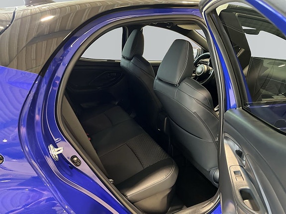 Toyota Yaris 7 of 23